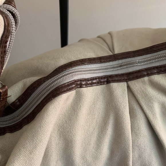 Japan made beige color hobo bag - Picture 5 of 8